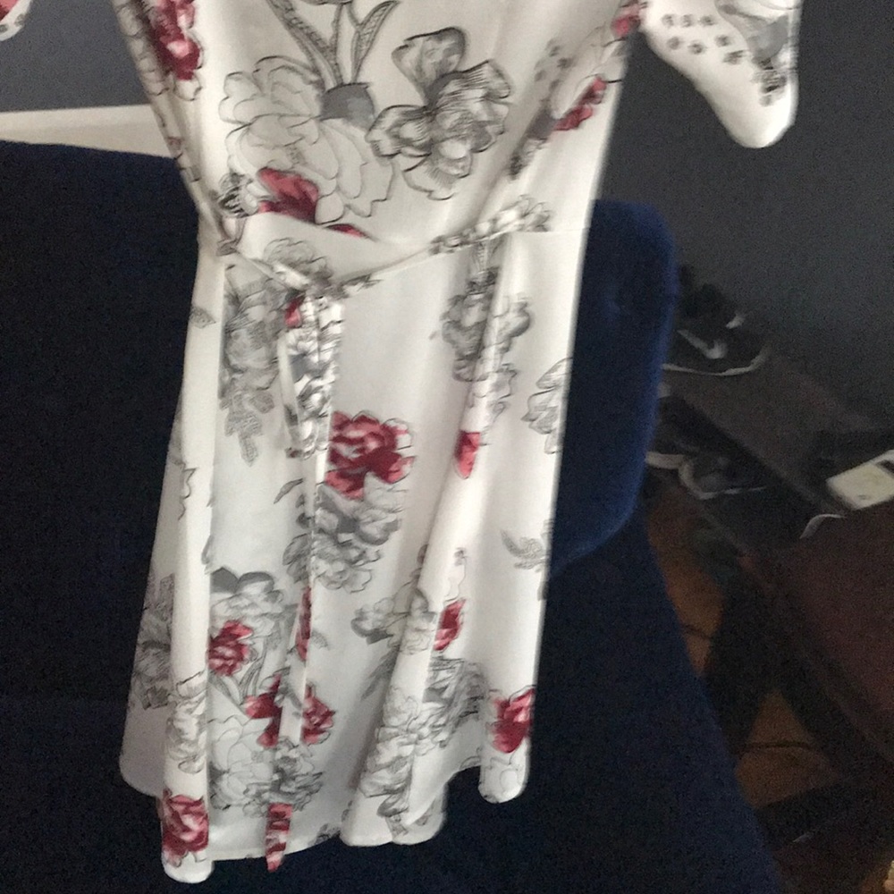 Wrap Dress - Picture 4 of 4